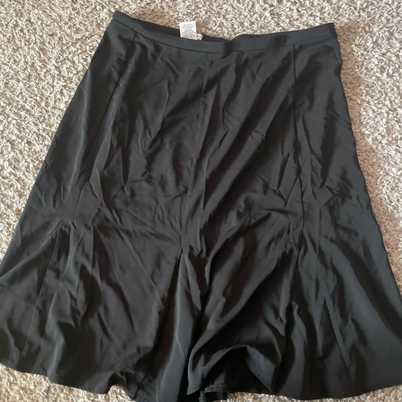 Black Gap Skirt - Picture 1 of 2